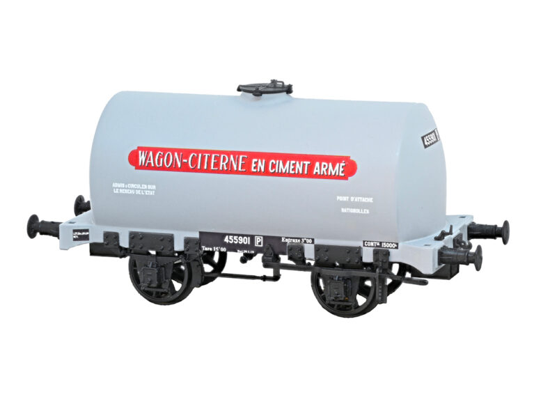 Wagon citerne en ciment armé (modèle à assembler)